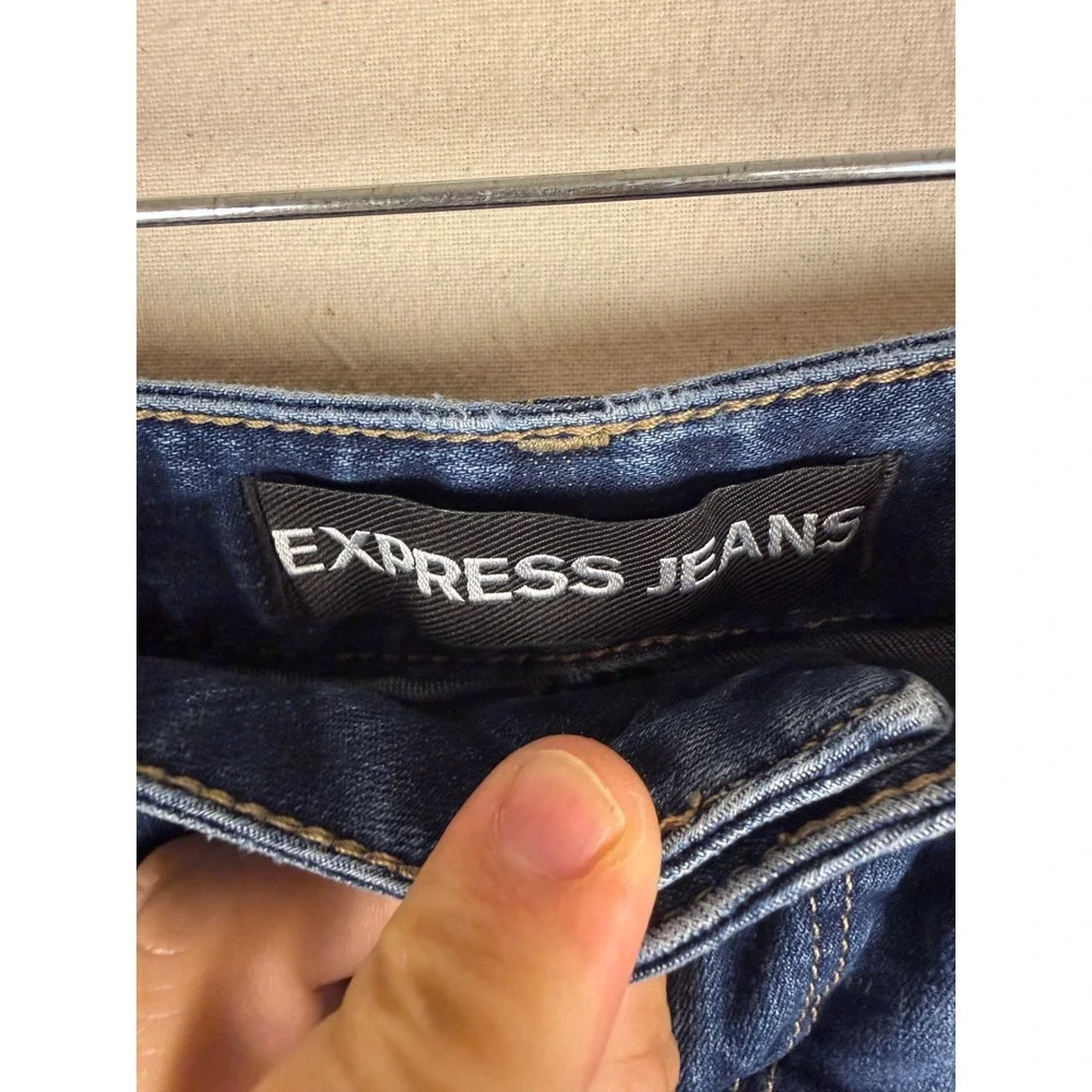 Express Denim Boho Embroidered Shorts Women 6 Y2K Jean Frayed Hem Indie Festival